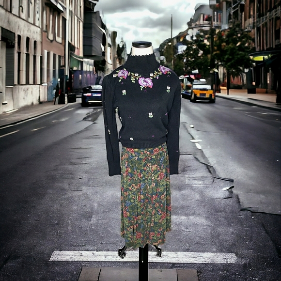 Herman Geist Dark Floral Corduroy Dirndl Tyrolean Cotton Academia Vintage variou - Picture 1 of 9